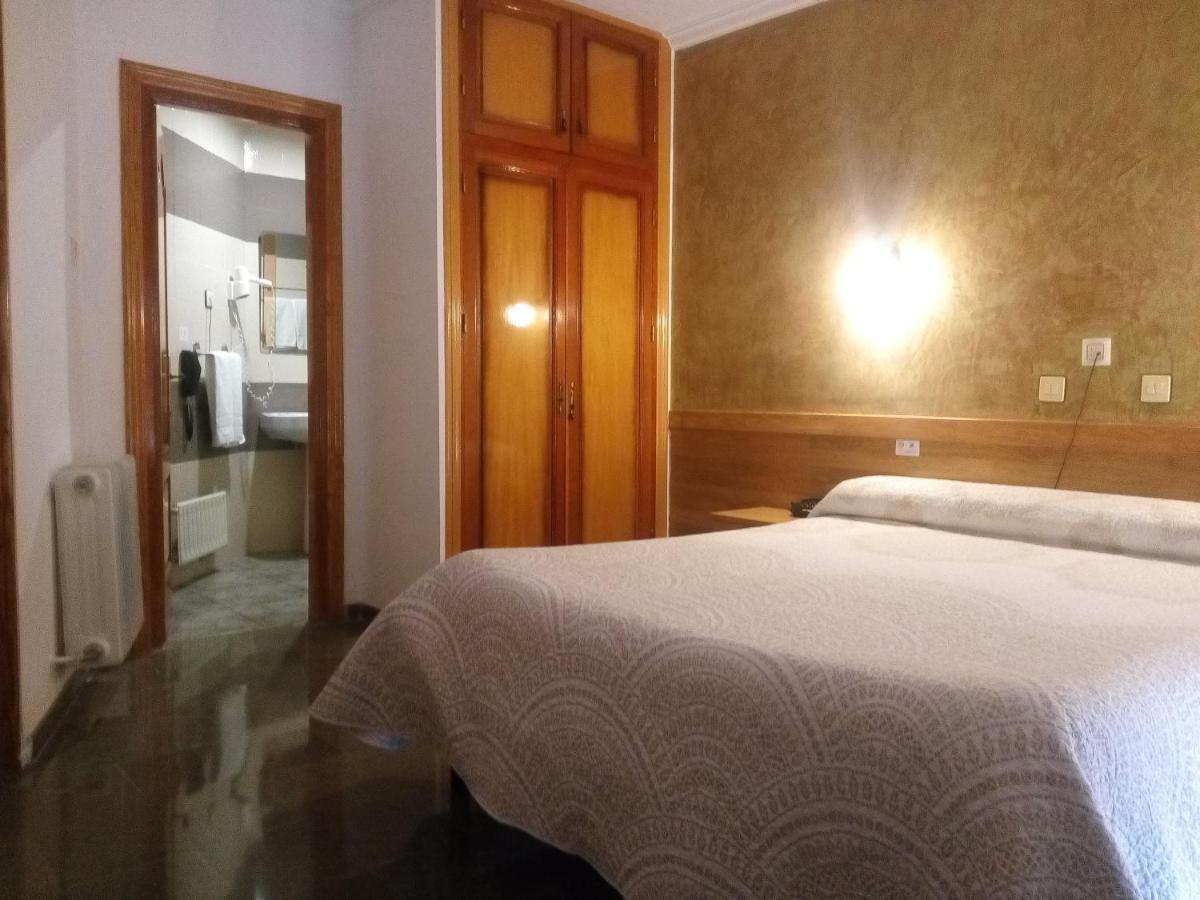 Hostal Manolete Lanjarón المظهر الخارجي الصورة